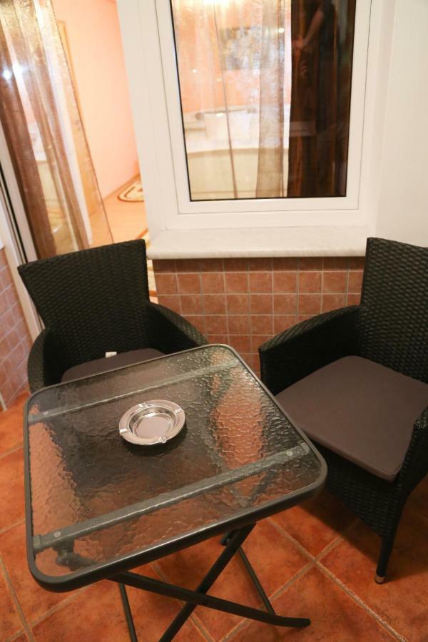 Luxury Brasov Lägenhet Exteriör bild